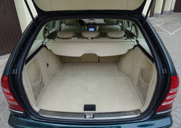 Mercedes-Benz Klasa C cena 16900 przebieg: 278000, rok produkcji 2005 z Puławy małe 277